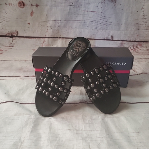 vince camuto ellanna studded slide sandal